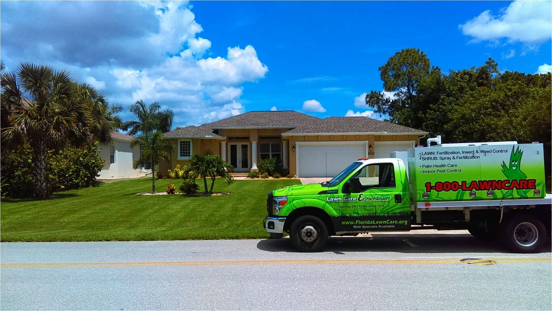 Lawn Care Extraordinaire - Serving Southwest Florida since 1979